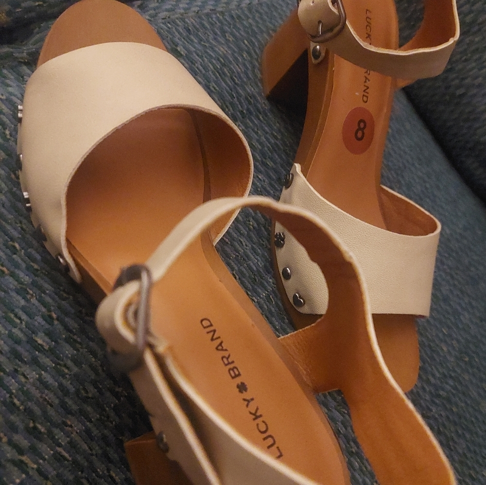 Lucky Brand Tan leather studded heels (size 8)